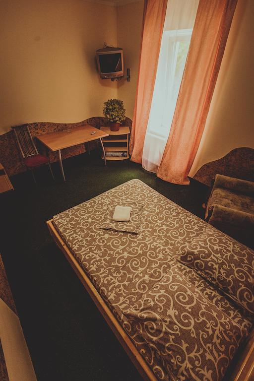 Formula 1 Motel Ivano-Frankivsk Kamer foto